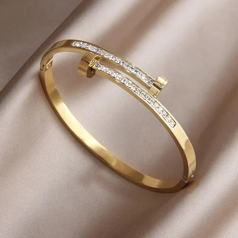 Pulseira Feminina Prego Banhada com Zircônia Clara - Amarilé