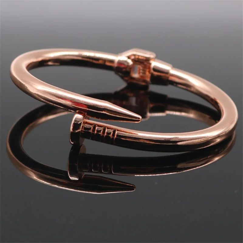 Pulseira Feminina Prego Banhada - Luz